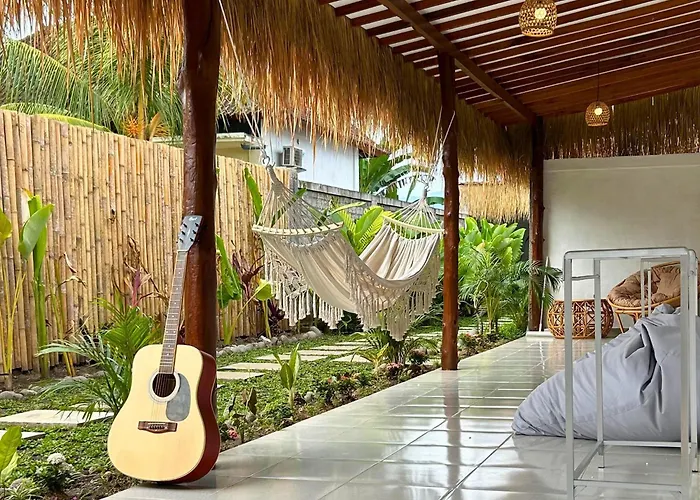 The Middle Surf House アパート